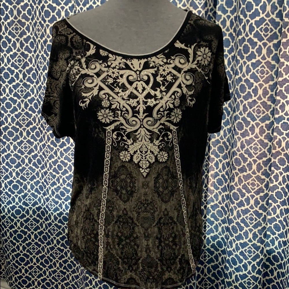 Skinny Minnie shirt black size 1X short sleeved